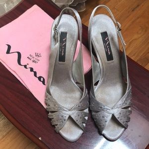 EUC Nina Silver Bedazzled Open Toe Heels sz 9.5